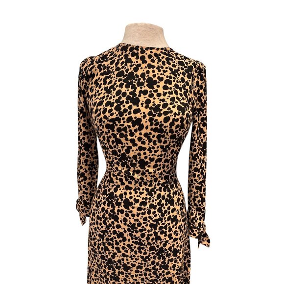 Reformation Leopard Print Midi Dress With Long Sleeves & Tie Cuffs Keyhole Back - Picture 2 of 11